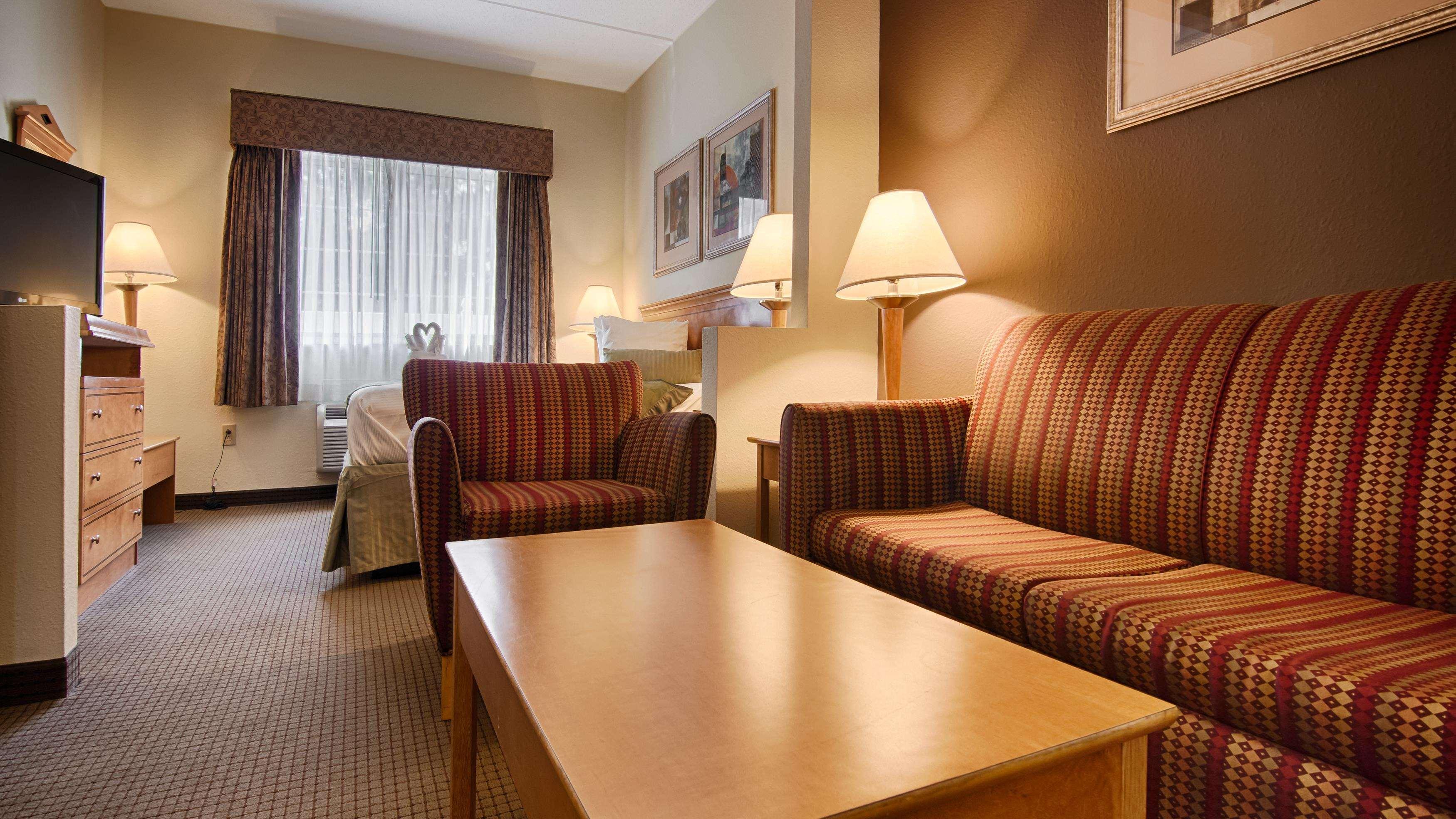 Best Western Plus Newport News Extérieur photo