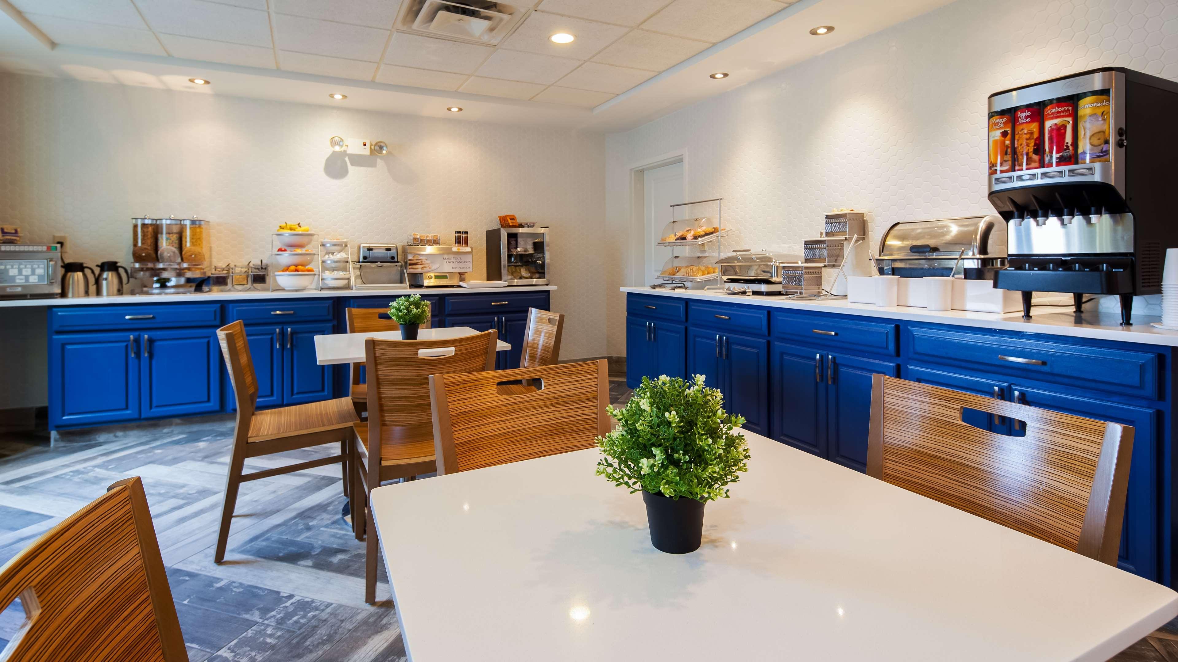 Best Western Plus Newport News Extérieur photo
