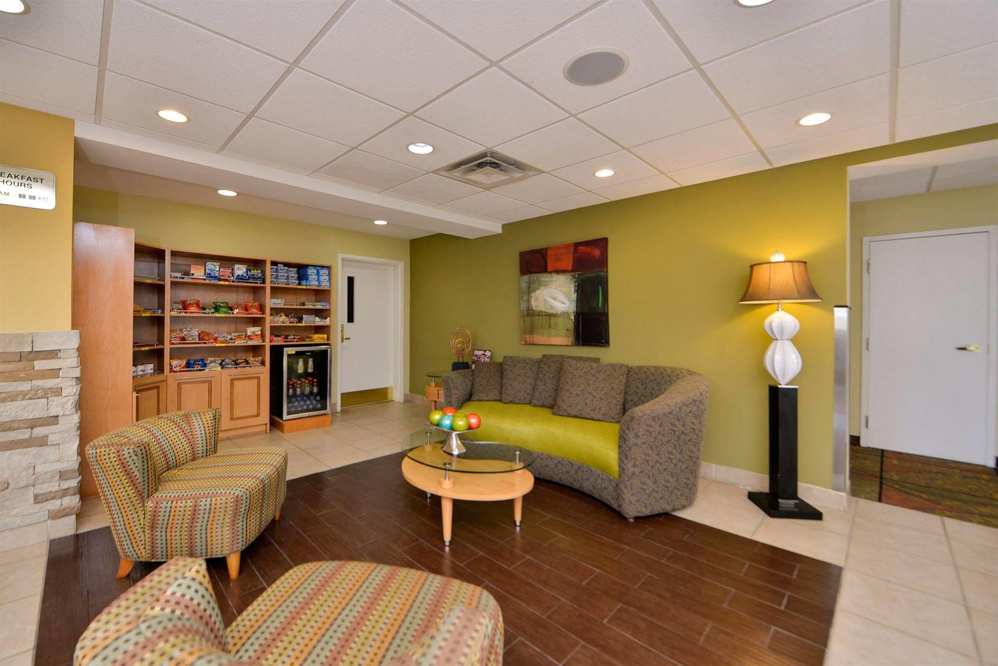 Best Western Plus Newport News Extérieur photo